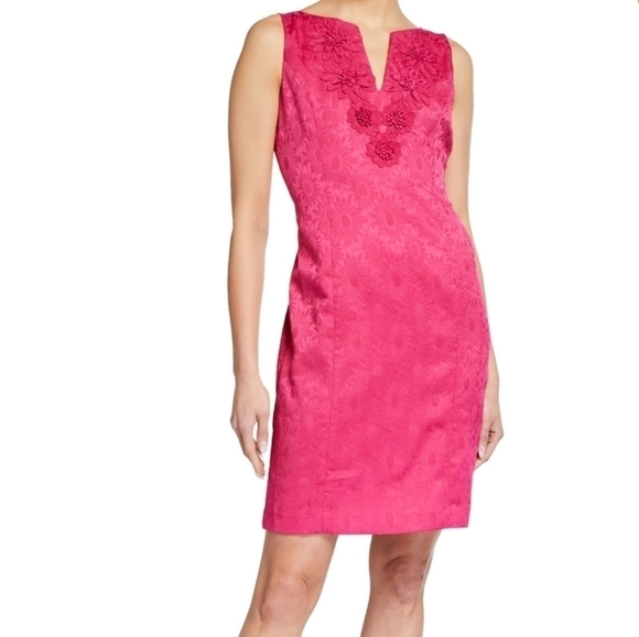 𝅺PAPAGALLO Jacquard with Floral Appliqué Detail - Picture 1 of 16